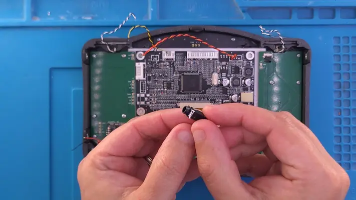 Mounting The Headphone Jack