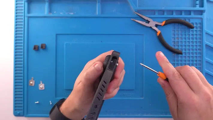 Mounting Internal Back Face Batteries - Part 2 