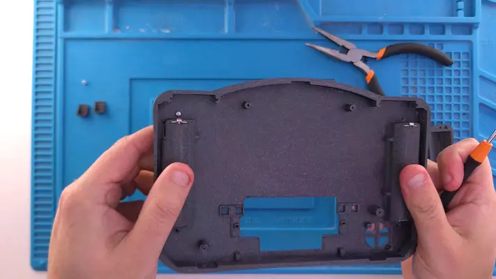 Mounting Internal Back Face Batteries - Part 2 